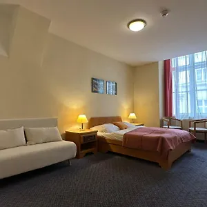 Otel Very Apartments, 5 Min To Center, No Reception, Viyana