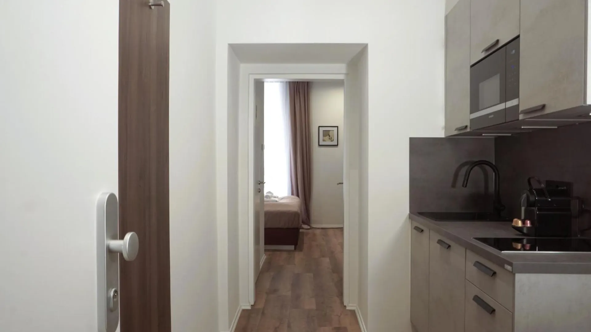 Viva La Vienna Apartments