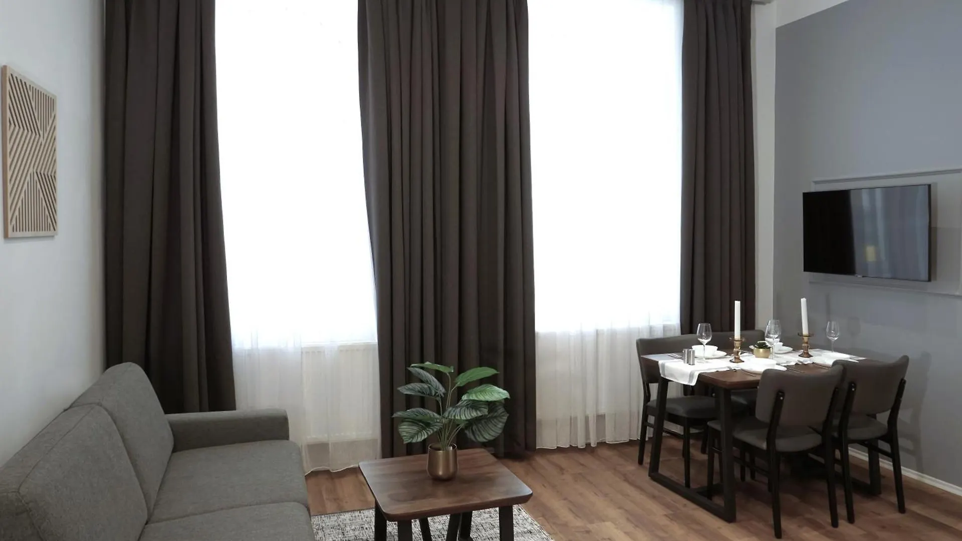 Viva La Vienna Apartments