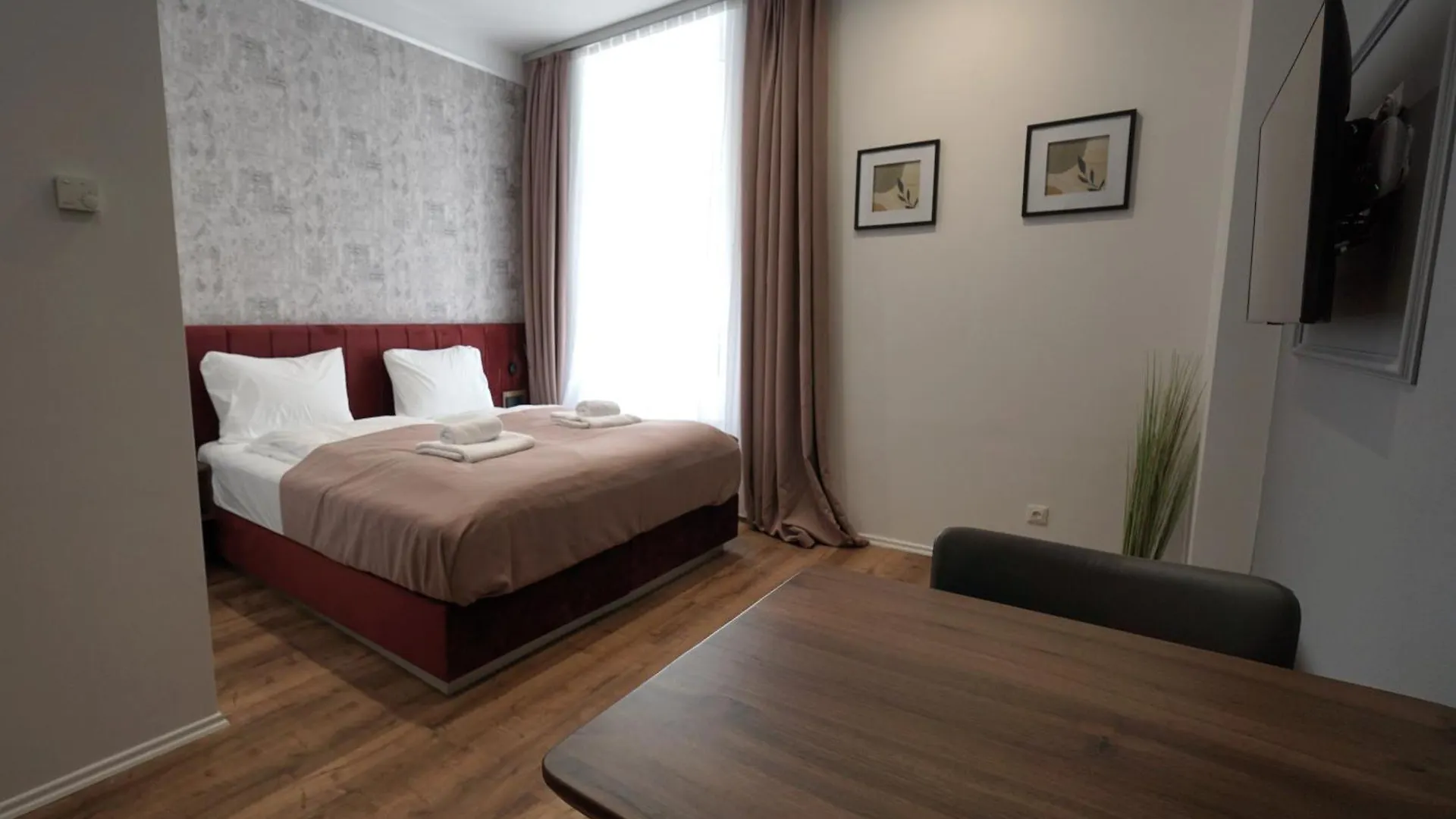 Viva La Vienna Apartments